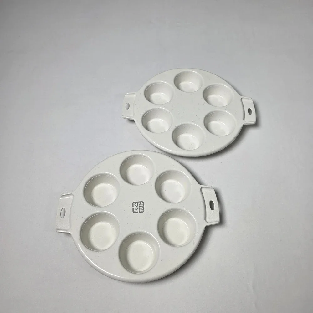 LittonWare‎ Muffin Pan Cream Speckled Vintage Microwave Oven Safe Set 2
